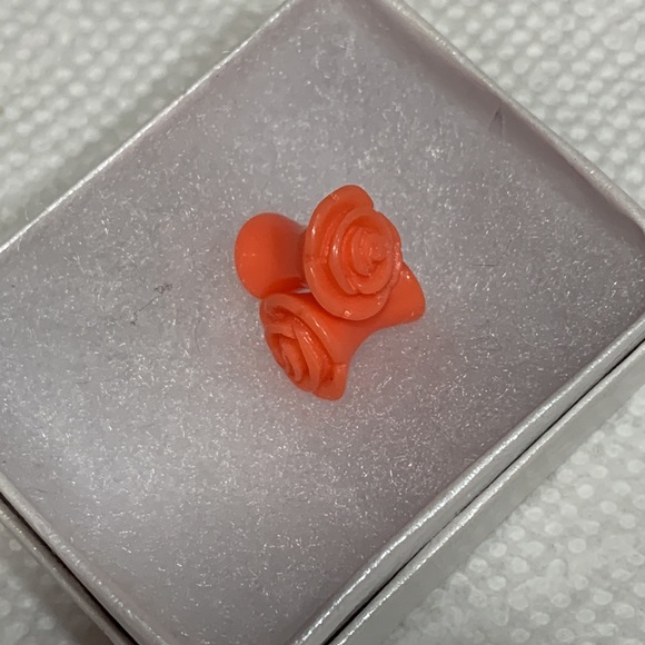 Size 4G ear plugs x 2 - Picture 3 of 3